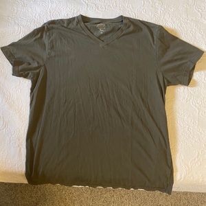 Dark Olive XL Men’s J. Crew V-Neck